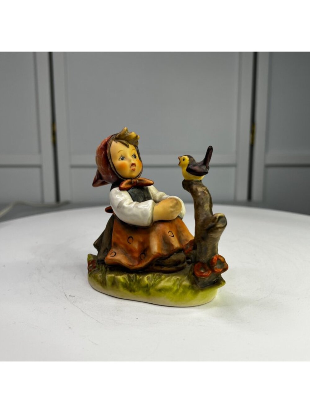 M.I. Hummel "In Tune" Vintage Figurine TMK-6 1970s 4" Collectible - Picture 4 of 11